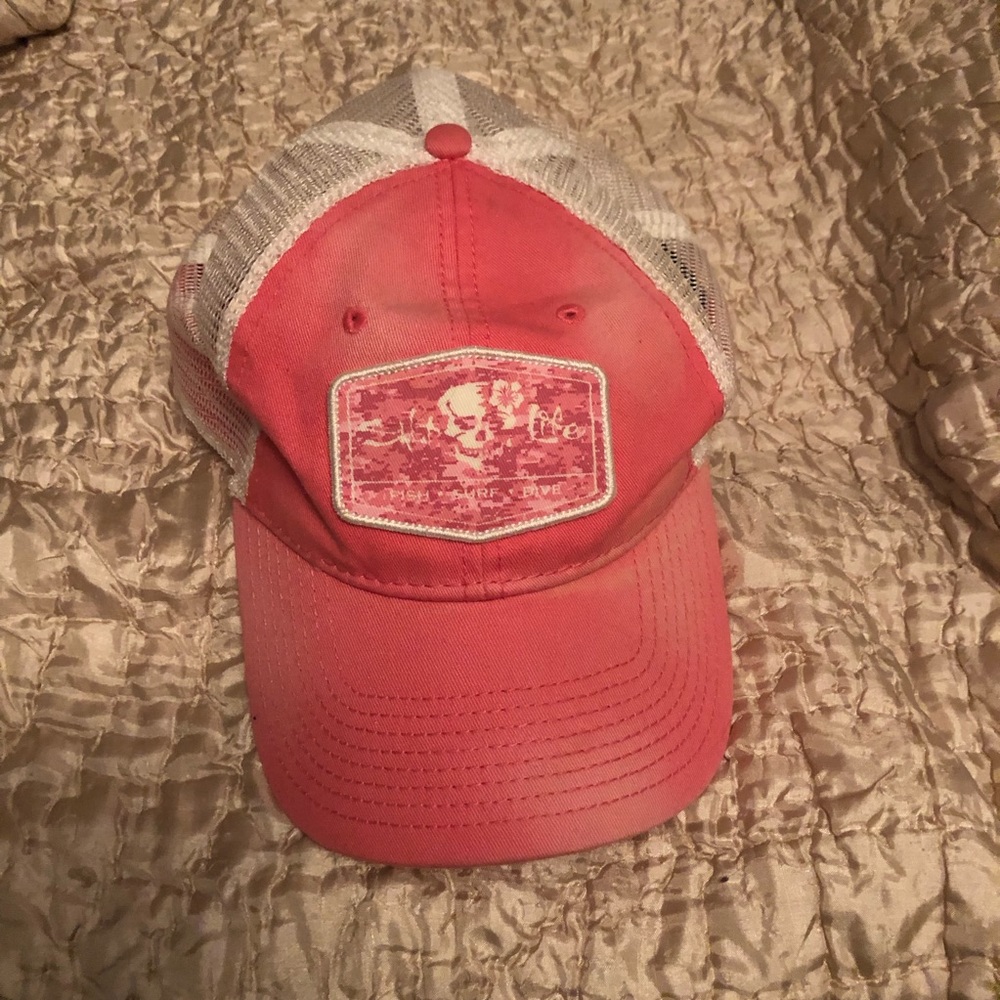 Women’s pink salt life cap